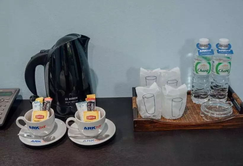 בית מלון כפרי Arkbar Beach Club