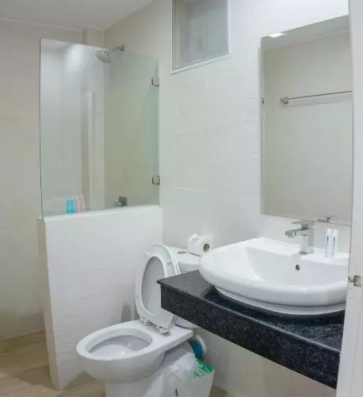 בית מלון כפרי Arkbar Beach Club