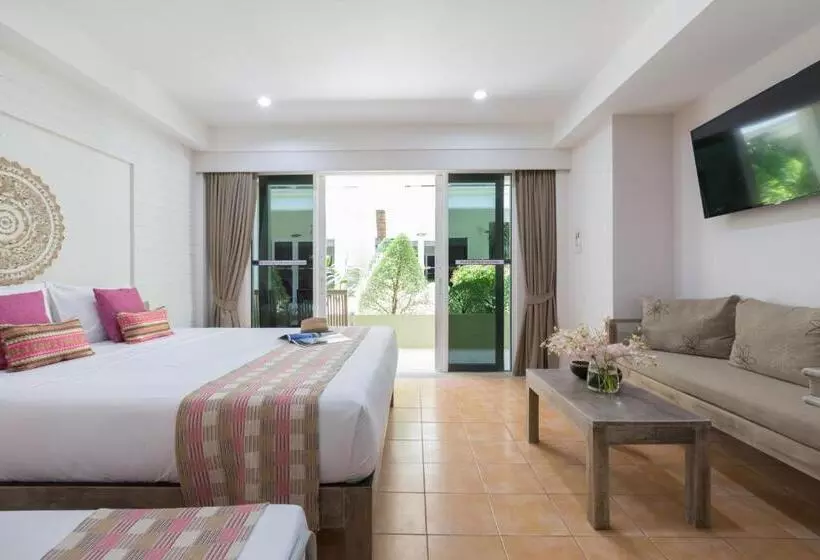 בית מלון כפרי Arkbar Beach Club