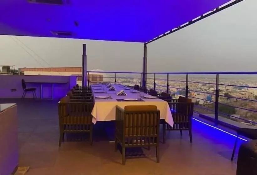 酒店 Ebony Boutique