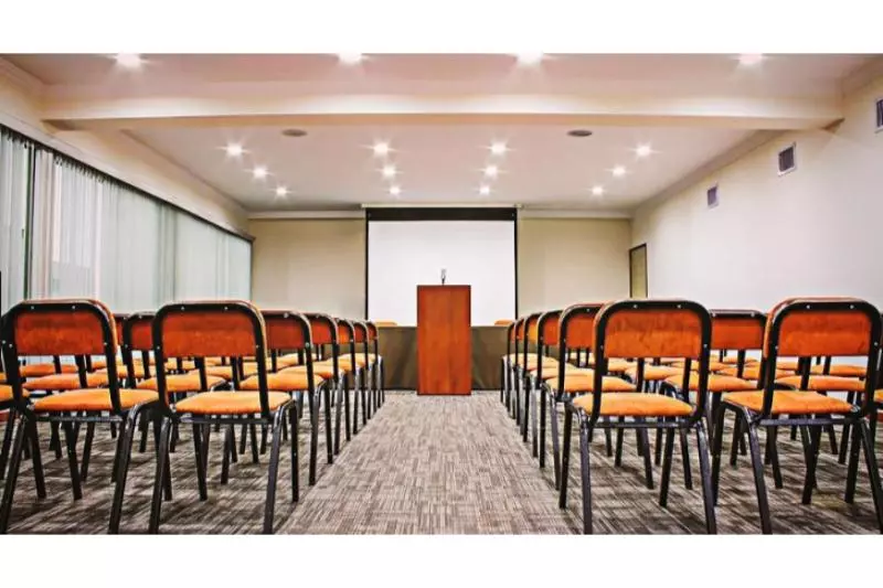 El Polo Apart Hotel & Suites