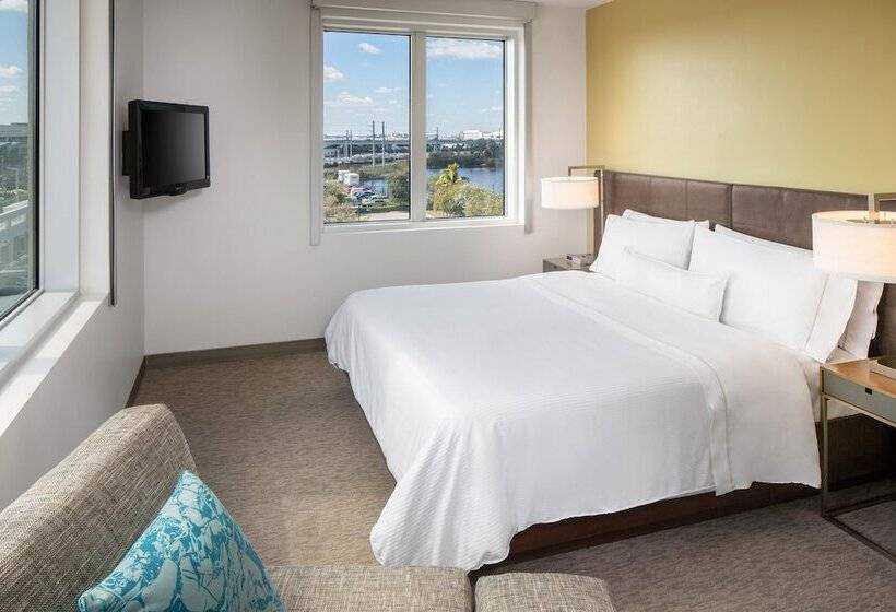 فندق Element Miami International Airport