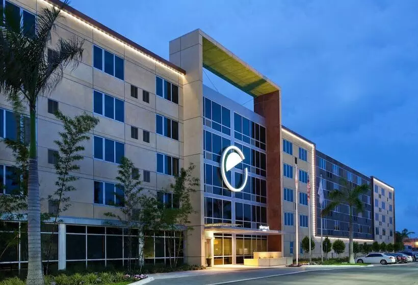 酒店 Element Miami International Airport