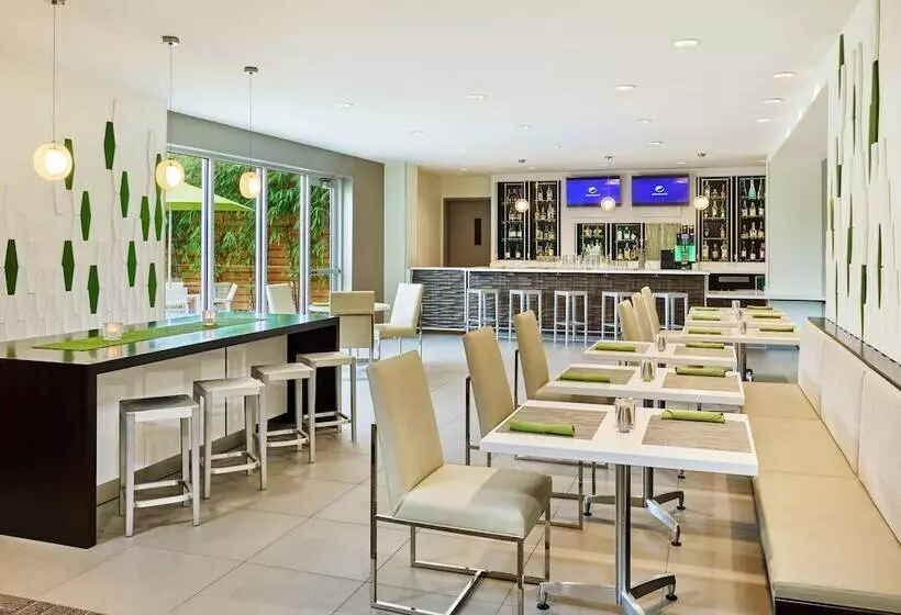 酒店 Element Miami International Airport