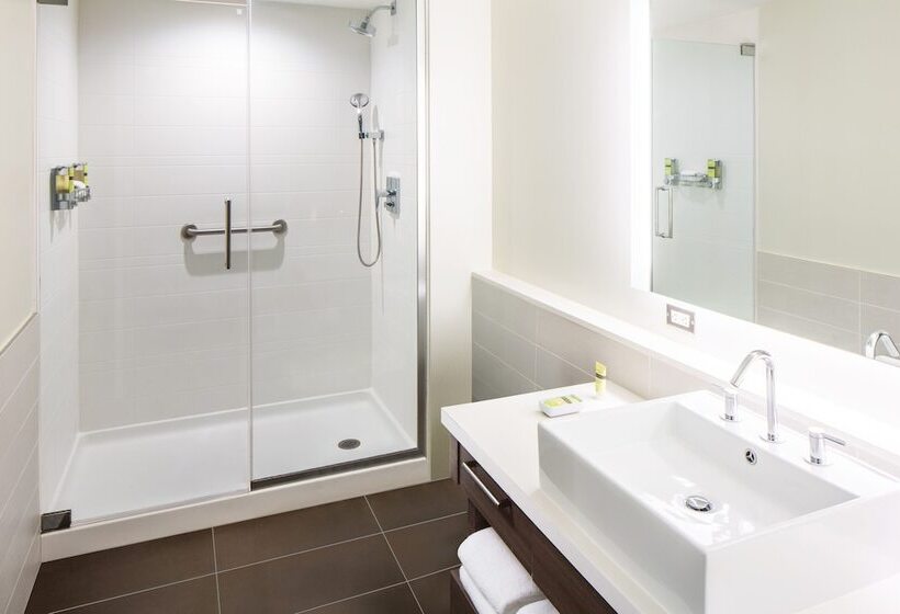 فندق Element Miami International Airport