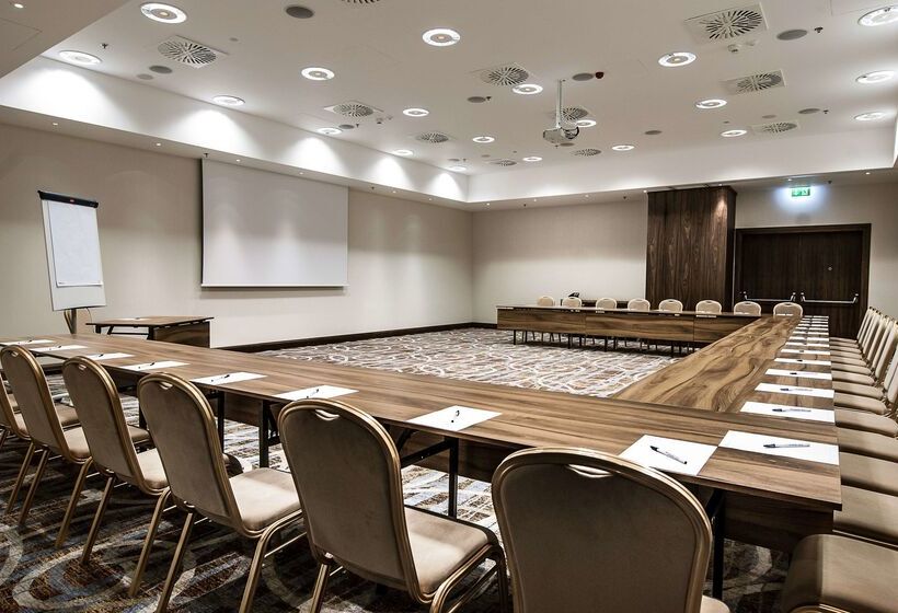 호텔 Hilton Garden Inn Rzeszow