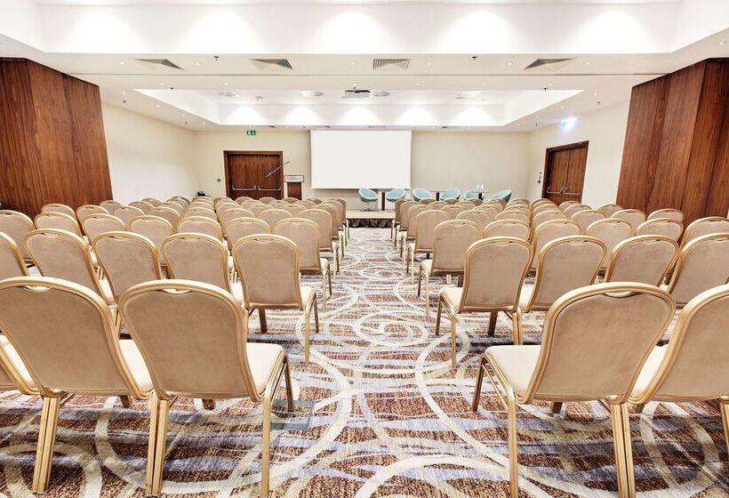 호텔 Hilton Garden Inn Rzeszow