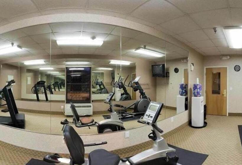 Отель Holiday Inn Express   Plymouth, An Ihg