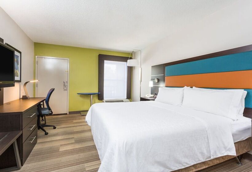 Отель Holiday Inn Express   Plymouth, An Ihg