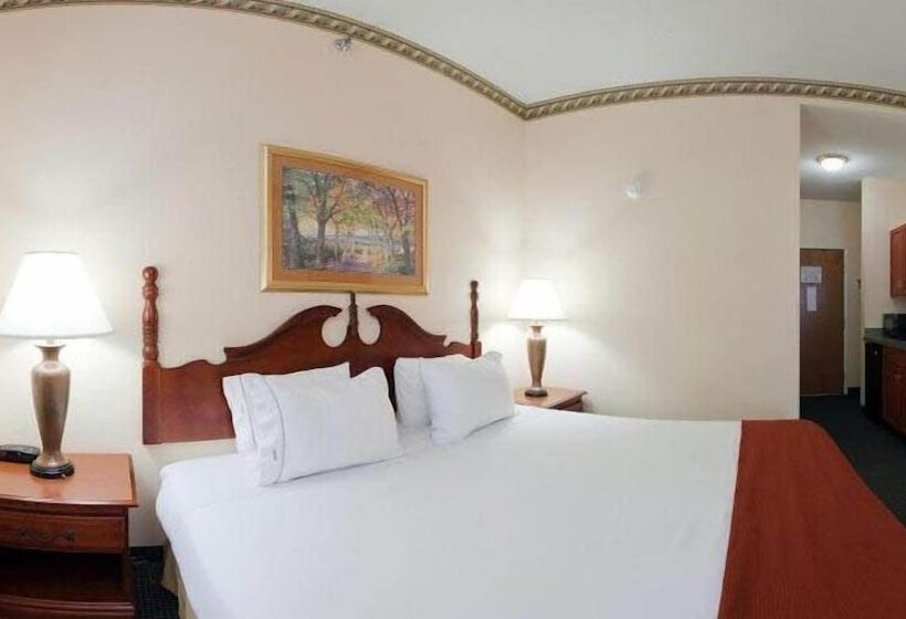 Отель Holiday Inn Express   Plymouth, An Ihg