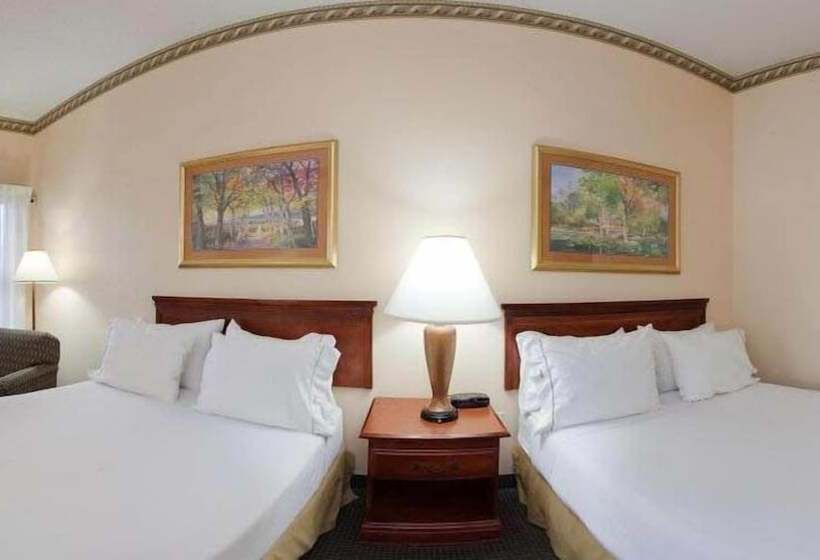 Отель Holiday Inn Express   Plymouth, An Ihg