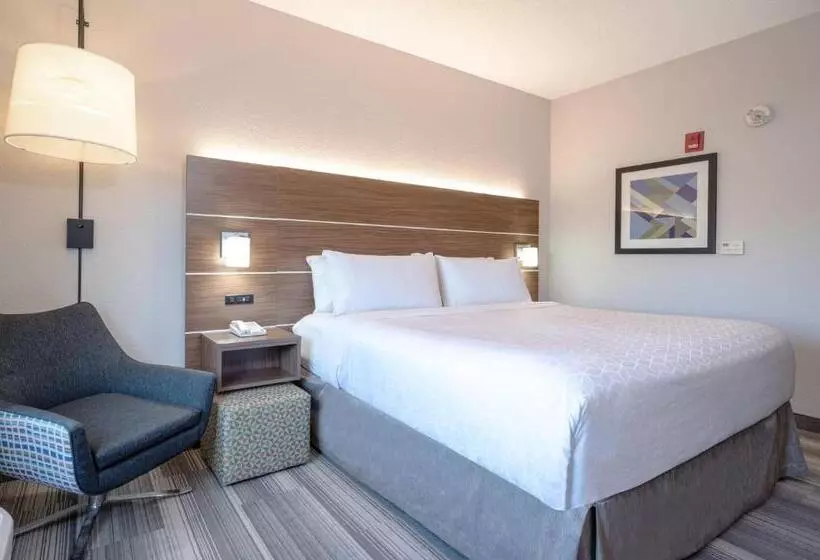 בית מלון כפרי Holiday Inn Express & Suites Vandalia, An Ihg