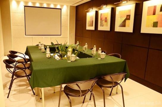 호텔 Jinjiang Inn Shanghai Binjiang Road On The Bund