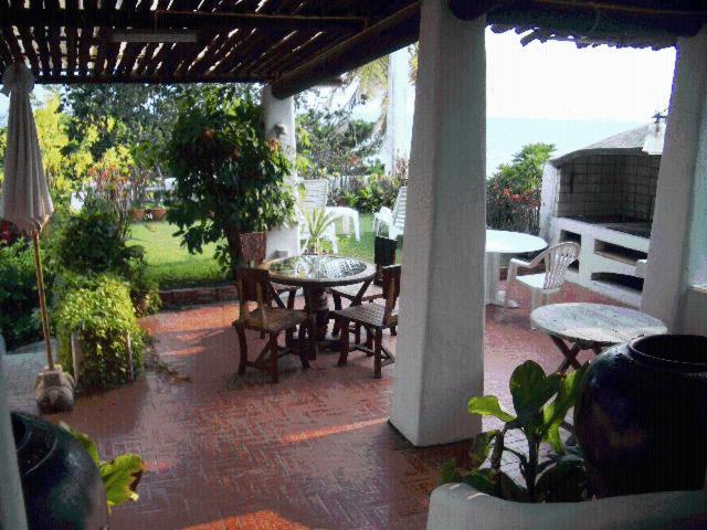 فندق Momchailai Beach Retreat