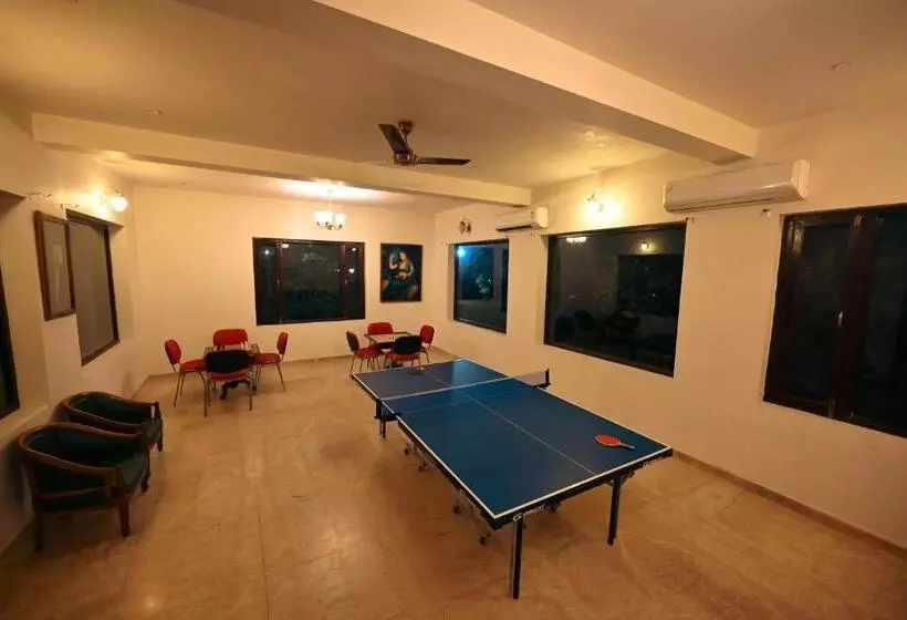 リゾートホテル Clarksinn Suites Ranthambhore