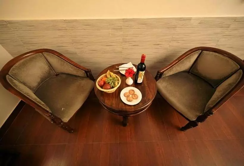 リゾートホテル Clarksinn Suites Ranthambhore