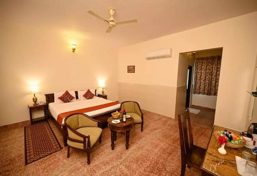 リゾートホテル Clarksinn Suites Ranthambhore