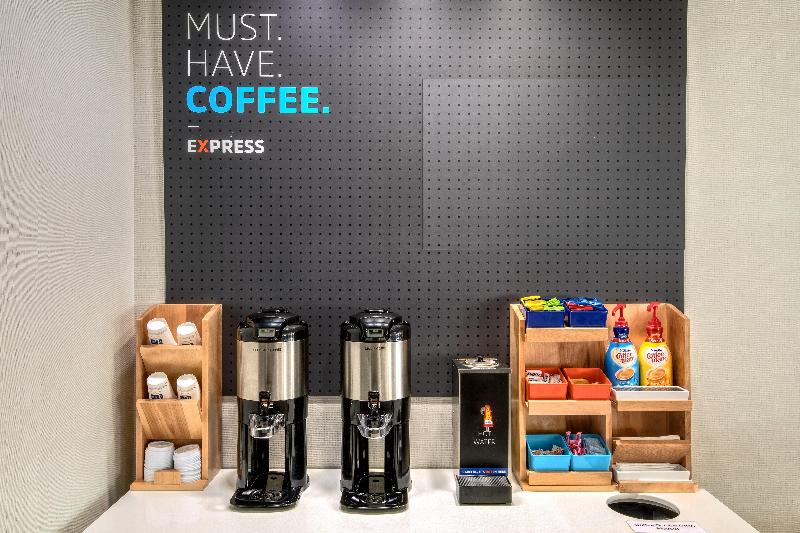 Отель Holiday Inn Express & Suites Cookeville, An Ihg