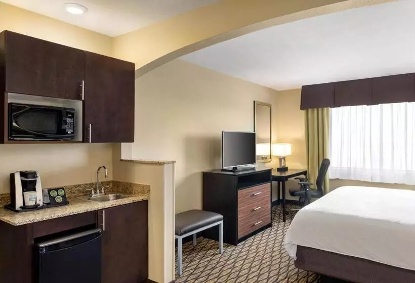 Holiday Inn Express Hotel & Suites Edmond, An Ihg