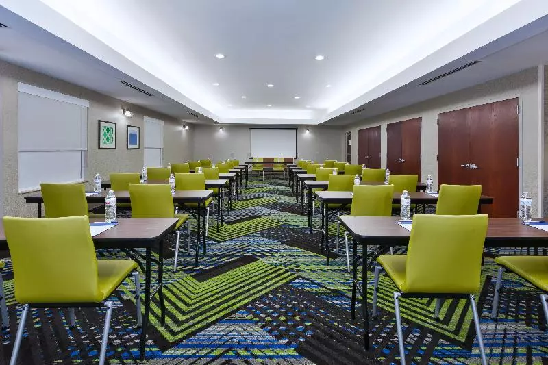 호텔 Holiday Inn Express & Suites Dayton South Franklin By Ihg