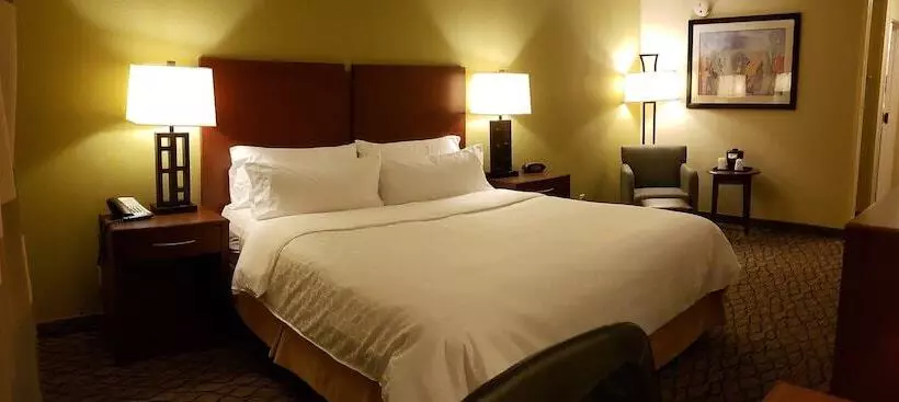 호텔 Holiday Inn Express & Suites Lancaster By Ihg