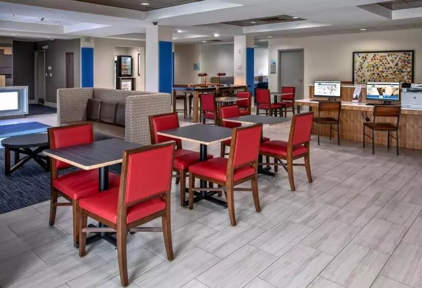 Holiday Inn Express Hotel & Suites Smyrna Nashville Area, An Ihg