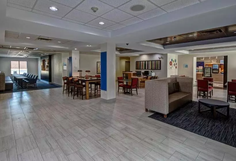 Holiday Inn Express Hotel & Suites Smyrna Nashville Area, An Ihg