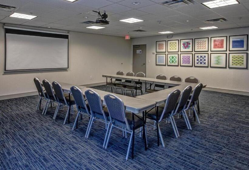 Holiday Inn Express Hotel & Suites Smyrna Nashville Area, An Ihg