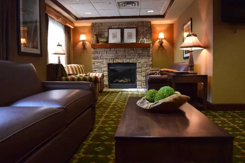 호텔 Holiday Inn Express Hocking Hills Logan, An Ihg