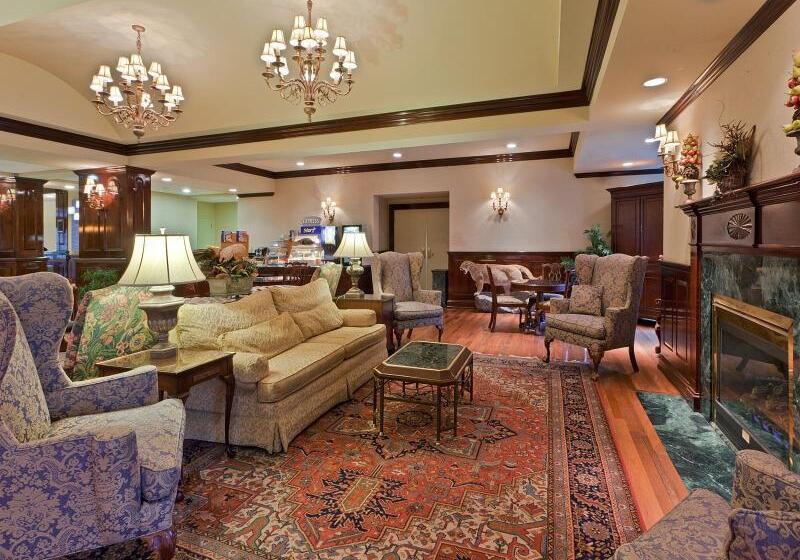 호텔 Holiday Inn Express State College At Williamsburg Square, An Ihg