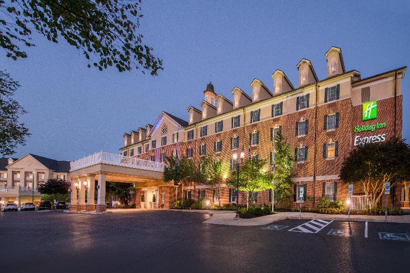 호텔 Holiday Inn Express State College At Williamsburg Square, An Ihg