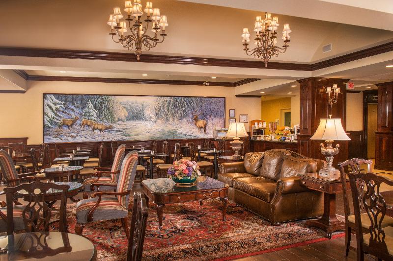 호텔 Holiday Inn Express State College At Williamsburg Square, An Ihg