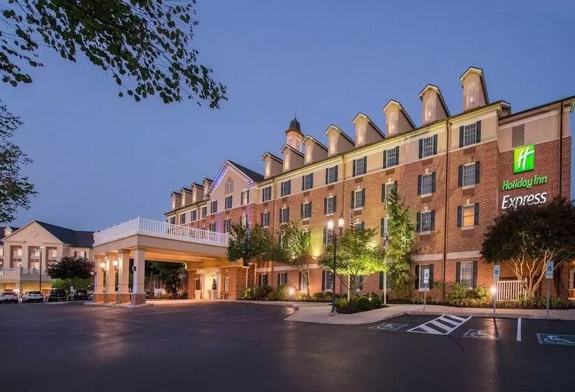 호텔 Holiday Inn Express State College At Williamsburg Square, An Ihg