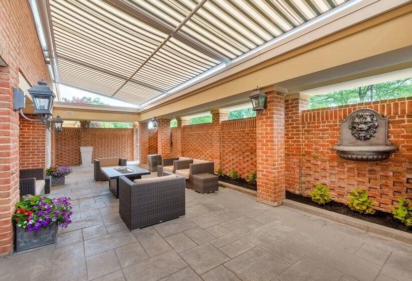 호텔 Holiday Inn Express State College At Williamsburg Square, An Ihg