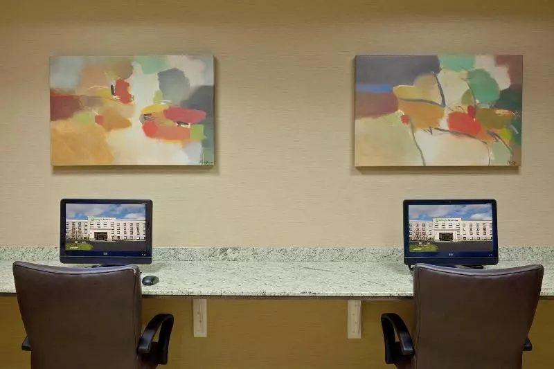 ホテル Holiday Inn Express & Suites Malone, An Ihg