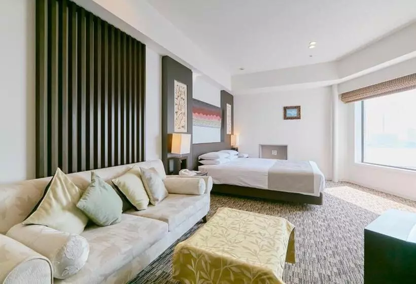 Отель Seagull Tenpozan Osaka