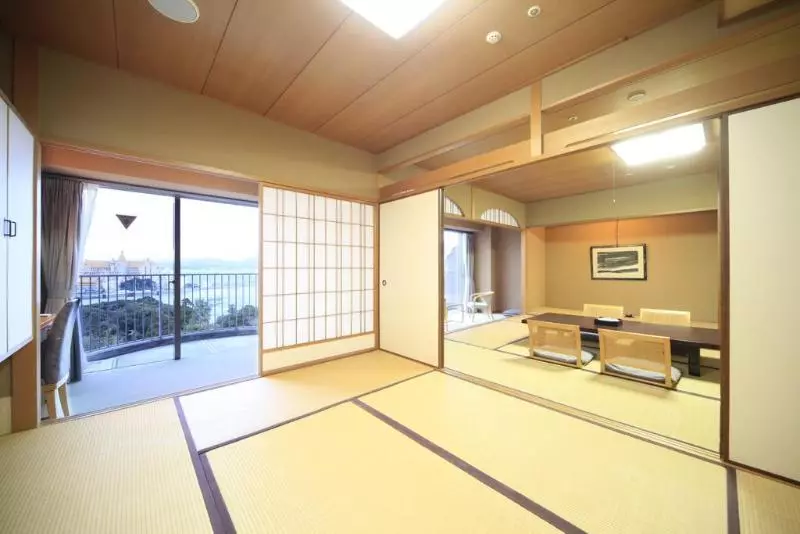 Otel Shirahama Coganoi Resort & Spa