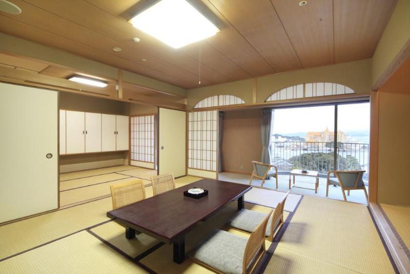 בית מלון כפרי Shirahama Coganoi Resort & Spa