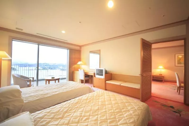 Otel Shirahama Coganoi Resort & Spa