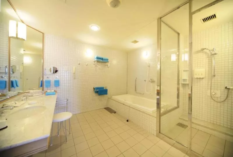 Otel Shirahama Coganoi Resort & Spa