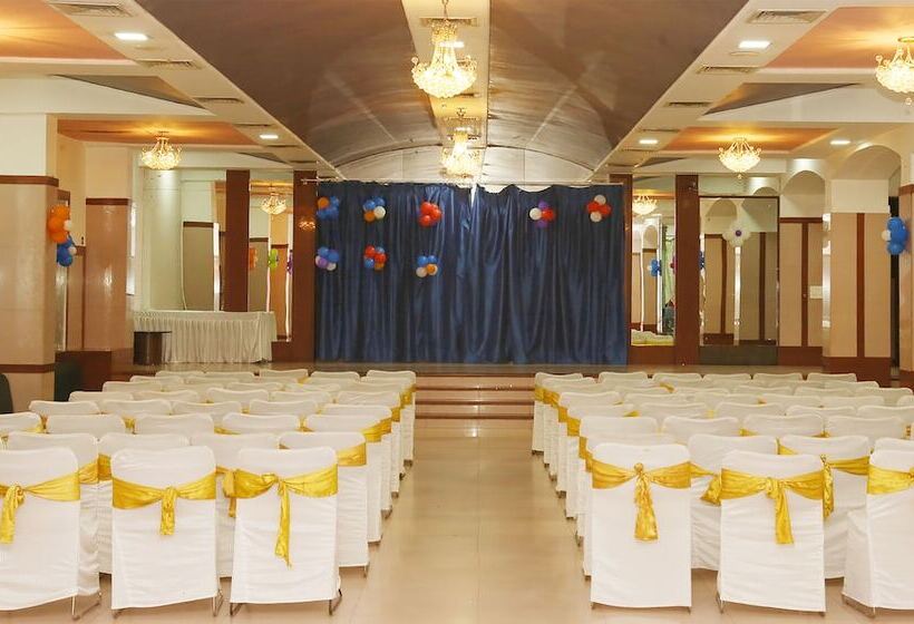 فندق Treebo Indiana Pride