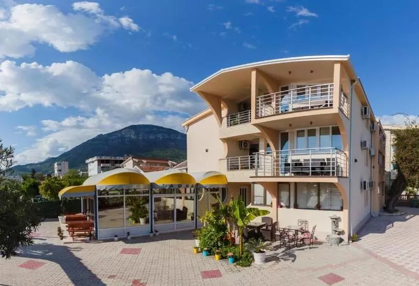 Villa Jadran Apartments