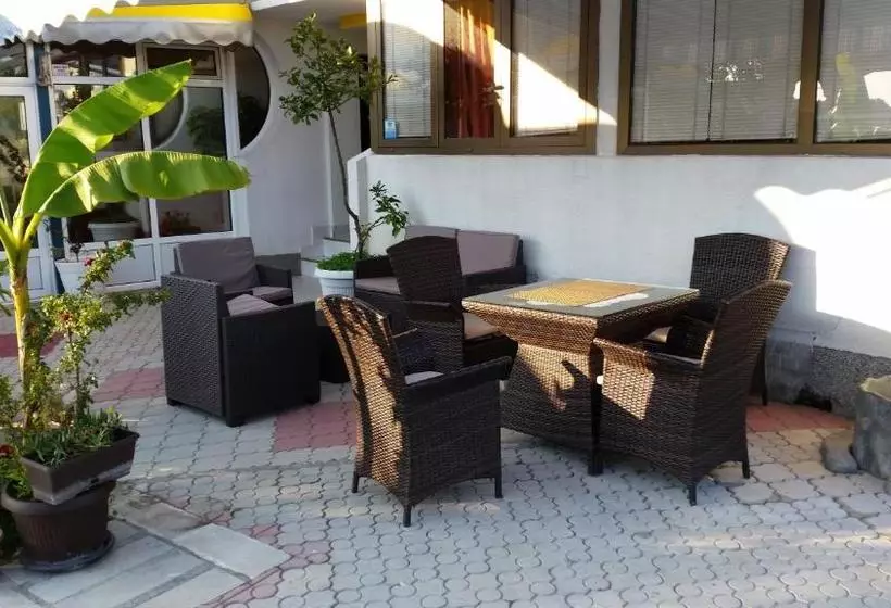 Villa Jadran Apartments