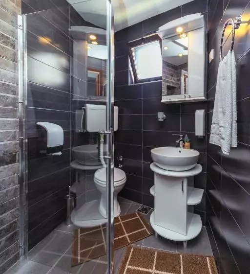 Villa Jadran Apartments