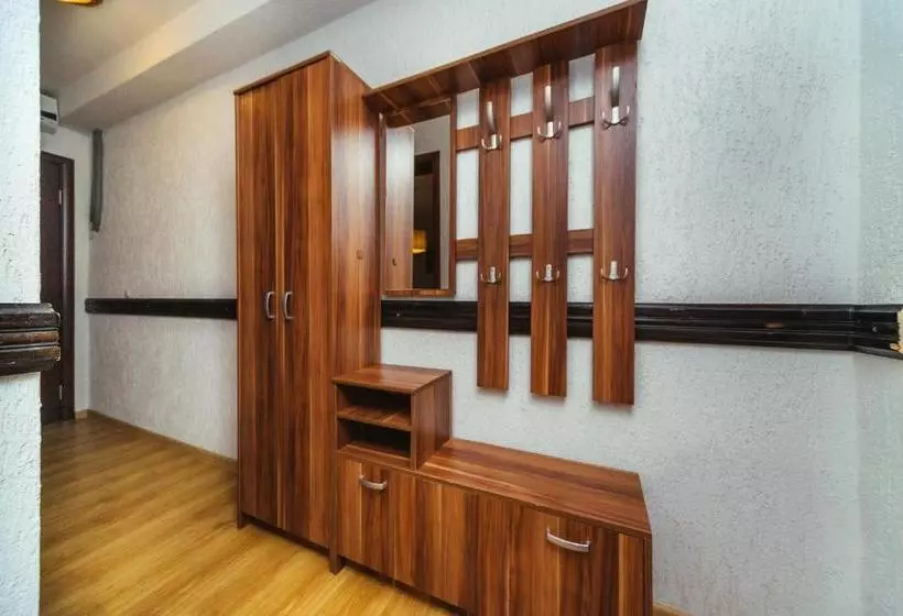 Villa Jadran Apartments