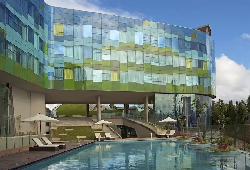 Hotel Vivanta Bengaluru, Whitefield