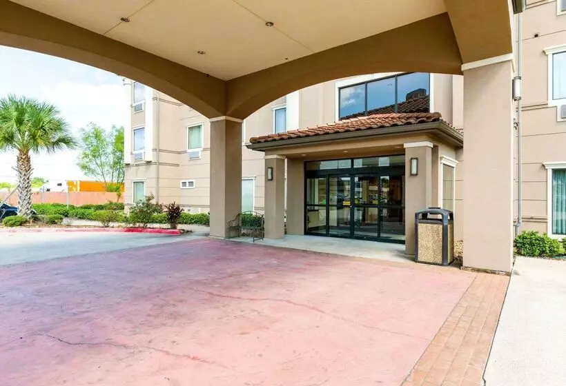 ホテル Comfort Inn And Suites Winnie