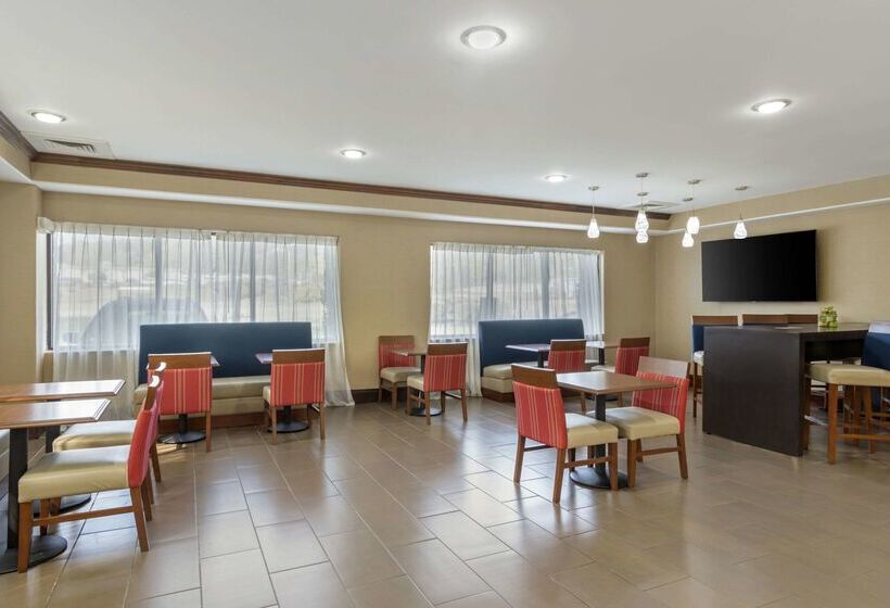 فندق Comfort Suites At Kennesaw State University