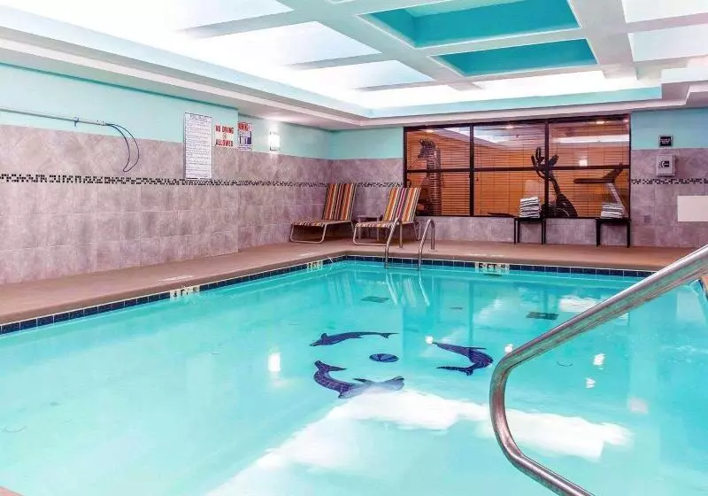 Hotelli Comfort Suites At Kennesaw State University