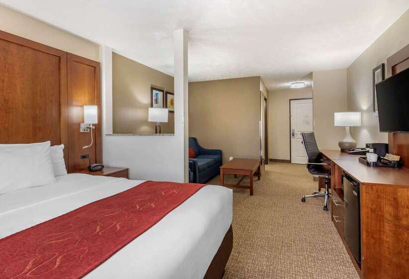 호텔 Comfort Suites Speedway  Kansas City
